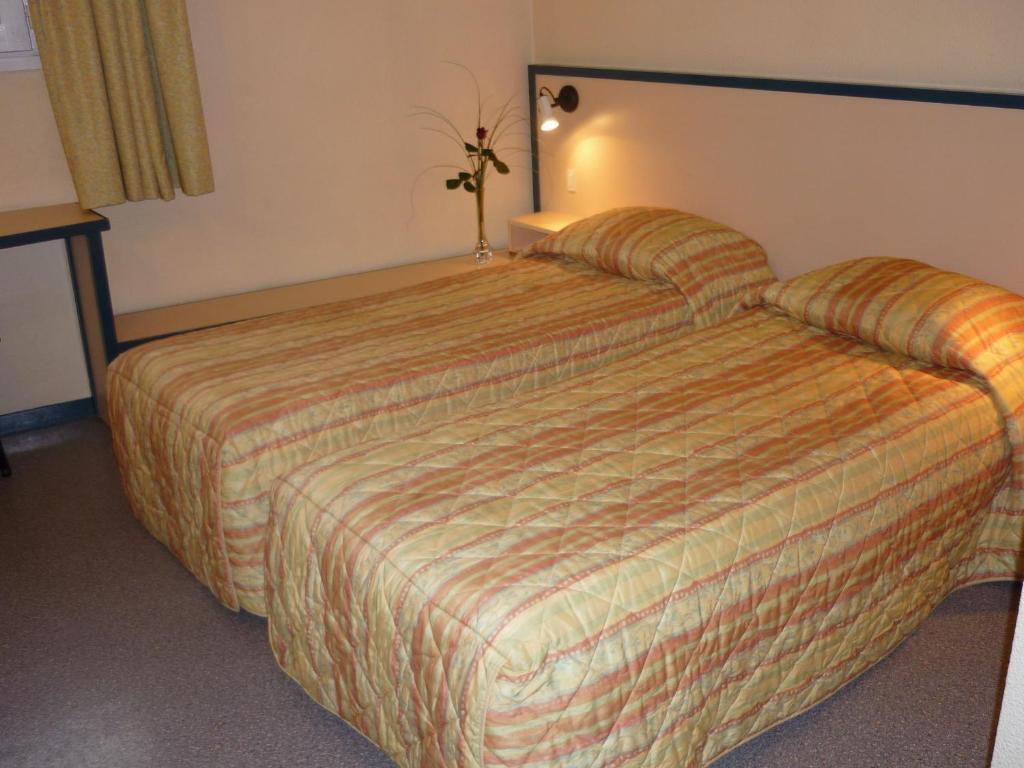 Hotel Entre 2 Mers Proche Bordeaux Carbon-Blanc Стая снимка