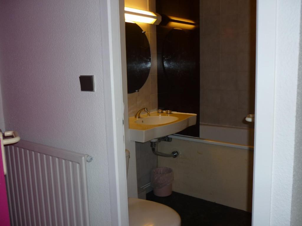 Hotel Entre 2 Mers Proche Bordeaux Carbon-Blanc Стая снимка